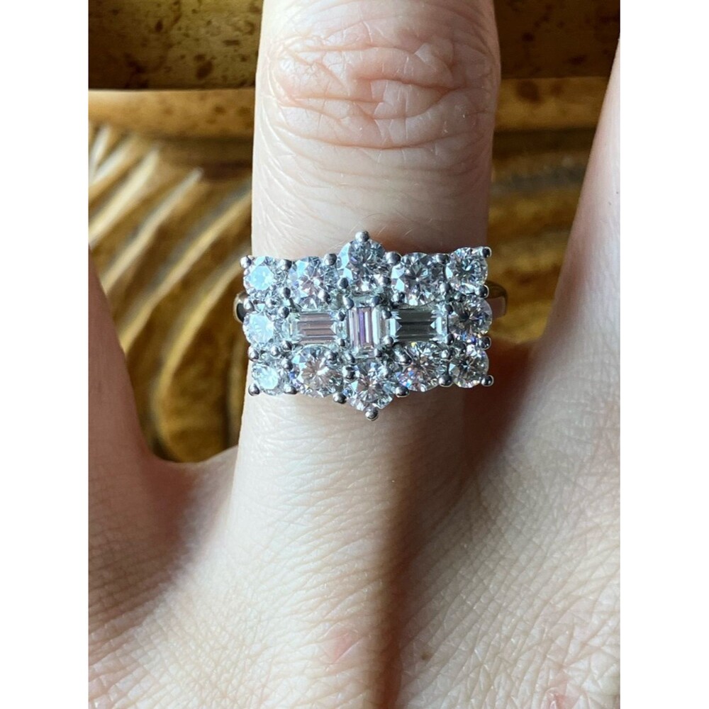 Genuine Moissanite Sterling Silver Ring Size 6